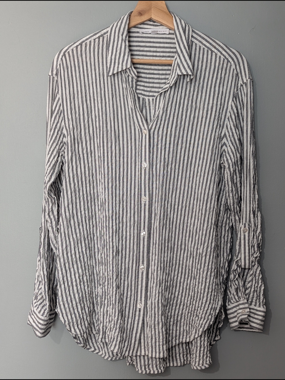 Jane & Delancey Women's Grey & White Striped Button-Up Shirt Minimalist Chic